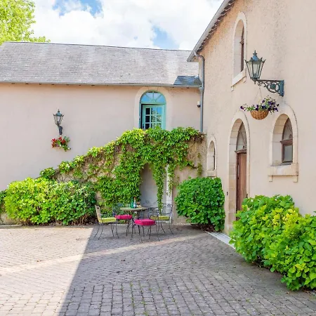 Du Château Classé Du Tourisme 2 étoiles * Bouresse