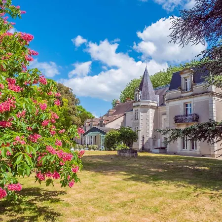 Du Chateau L'hubertiere * Bouresse