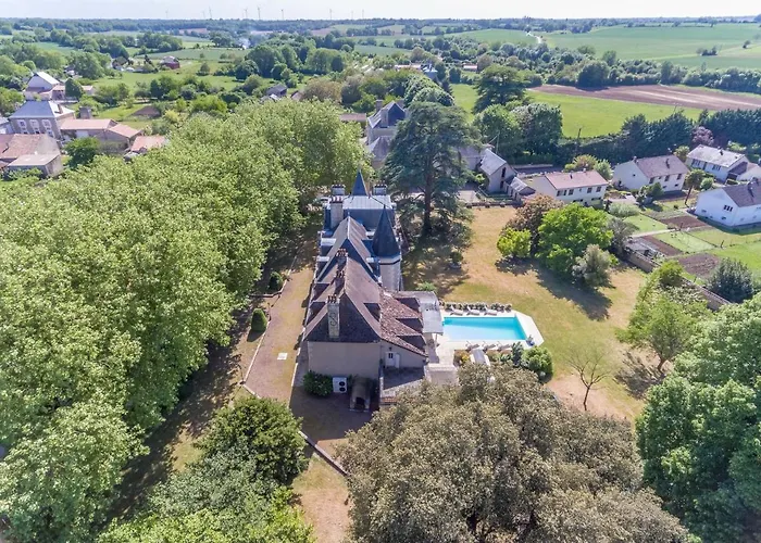 Du Chateau L'hubertiere Διαμέρισμα Bouresse